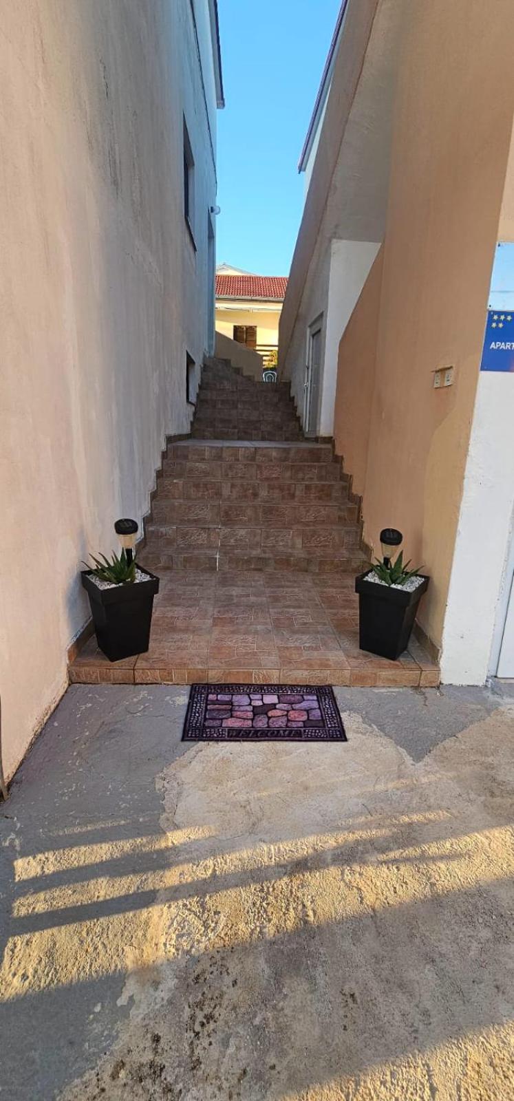 Apartments Andela Starigrad Paklenica Exterior foto